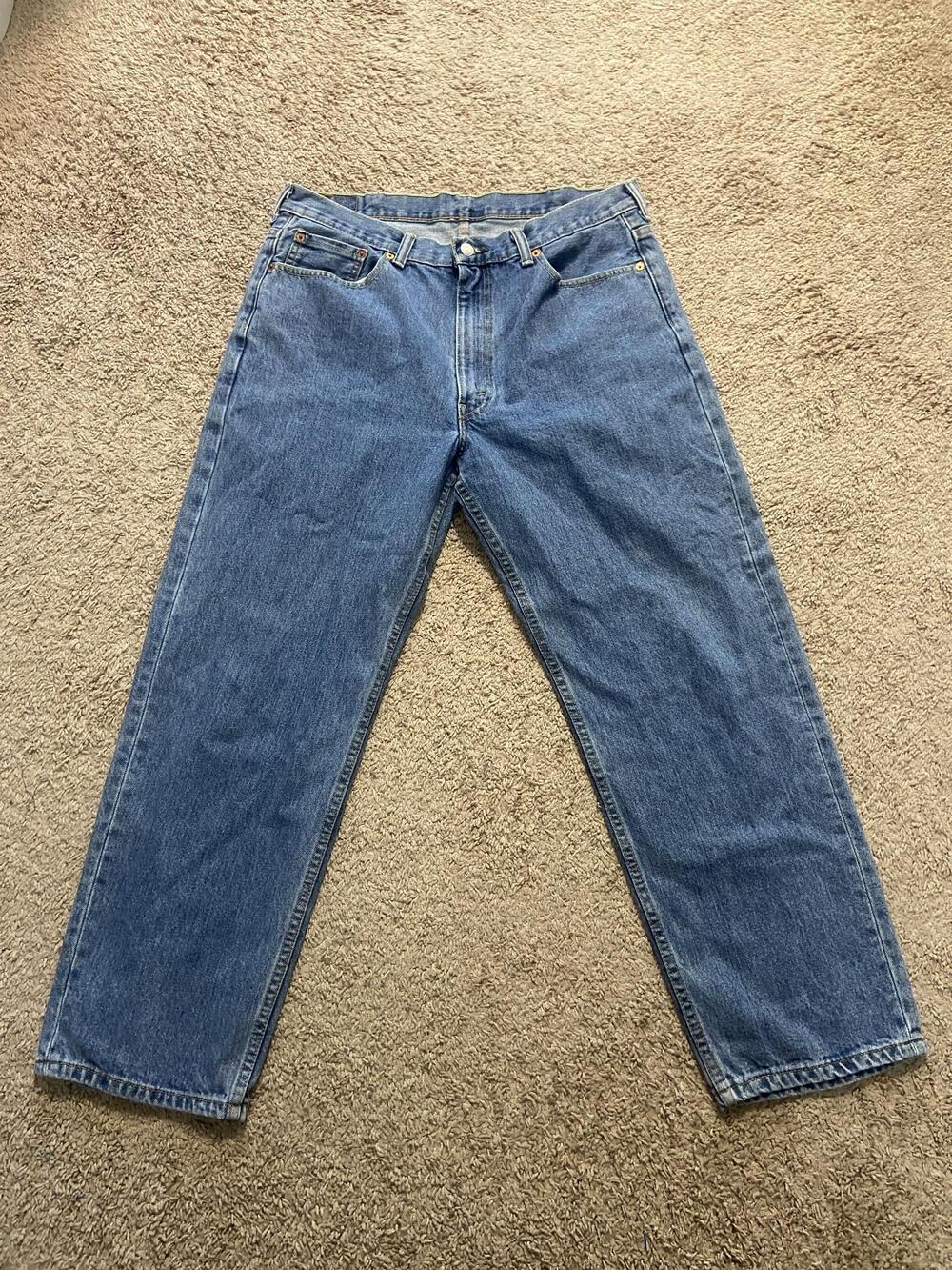 Levis 550 Jeans Mens 38x30 Blue Med Wash Relaxed Tapered Leg Denim Zip Fly